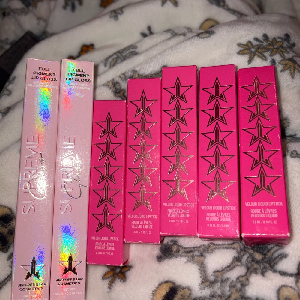 Jeffree Star Velour Liquid Lipstick and Supreme Gloss Set - Pink and Holographic